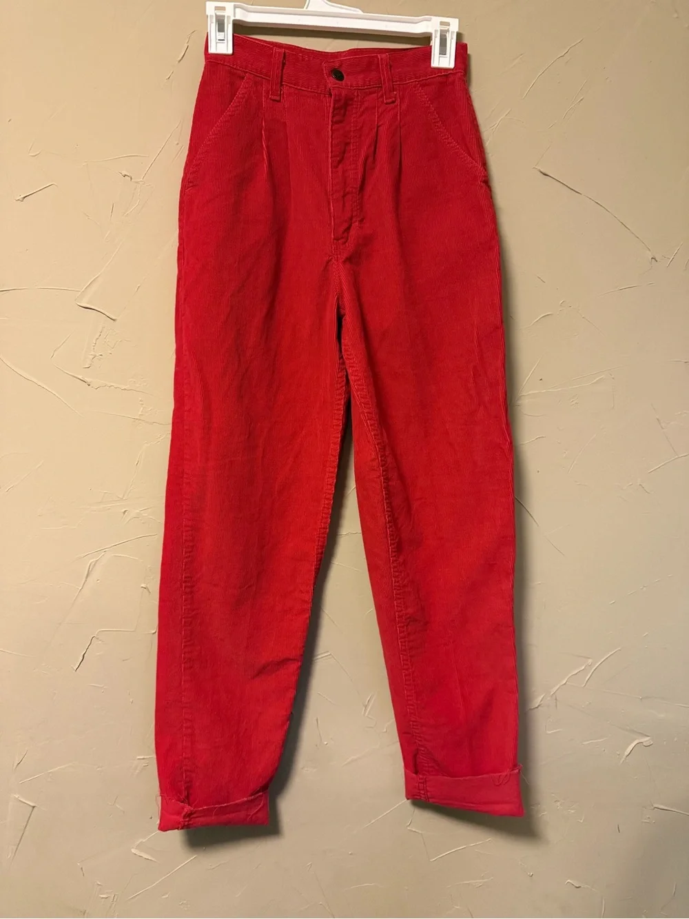 Vtg SMACS 80s High Waist Red Corduroy Pants 25x30 Tapered Mom Pant USA Raw Hem